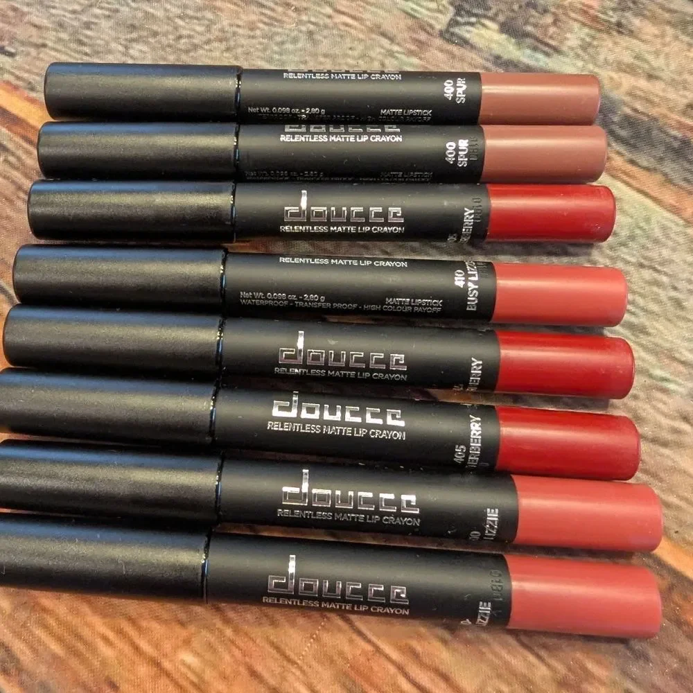 Doucce Relentless Matte Lip Crayon New